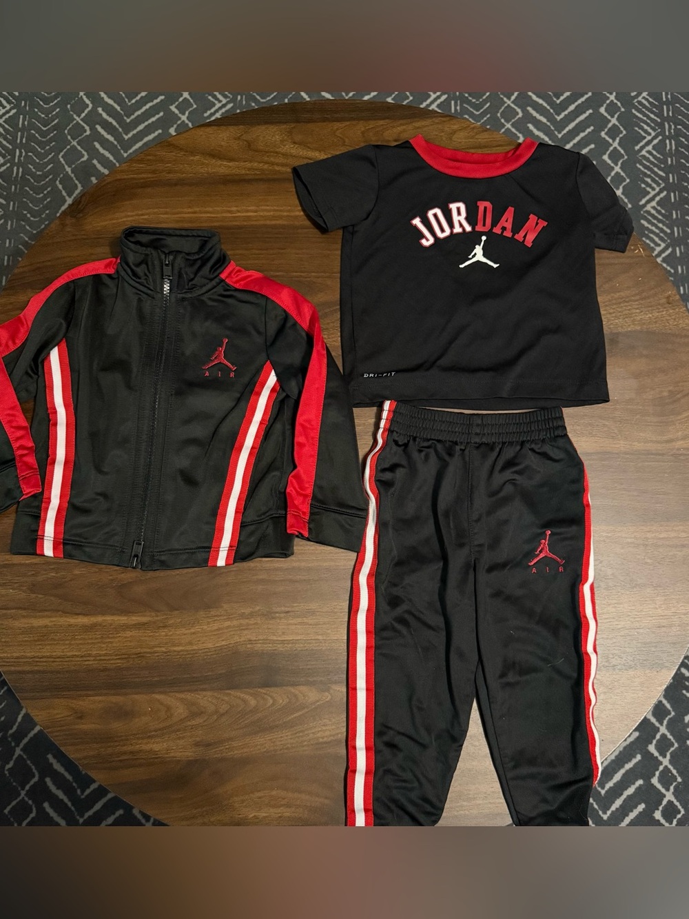 Baby boy Nike air Jordan set